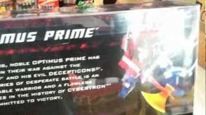 tru exclusive masterpiece optimus prime